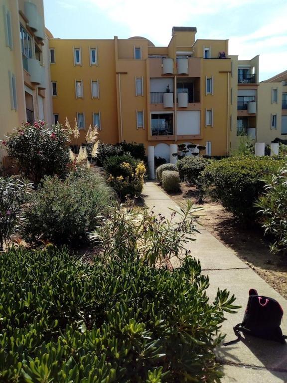 Gruissan Appartement Calme, Vue Sur Port De Plaisance -Clim, Empl.Parking Luaran gambar
