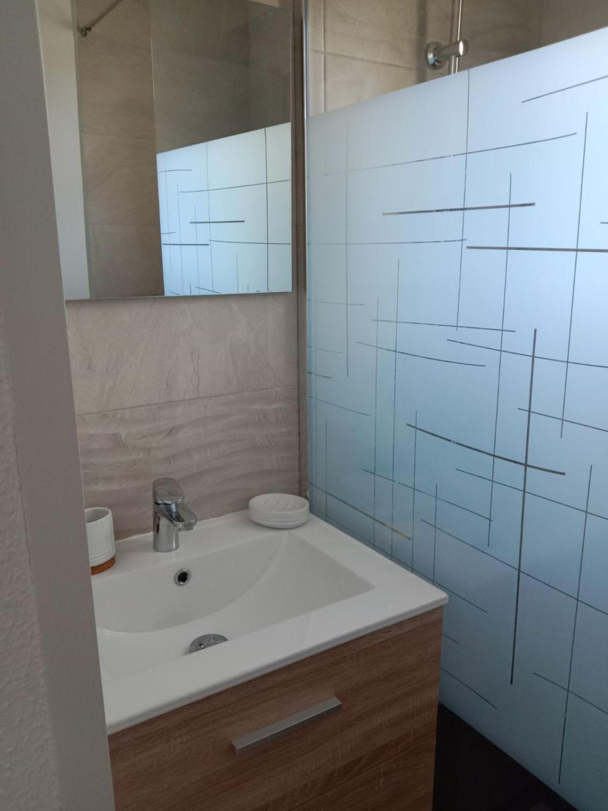 Gruissan Appartement Calme, Vue Sur Port De Plaisance -Clim, Empl.Parking Luaran gambar